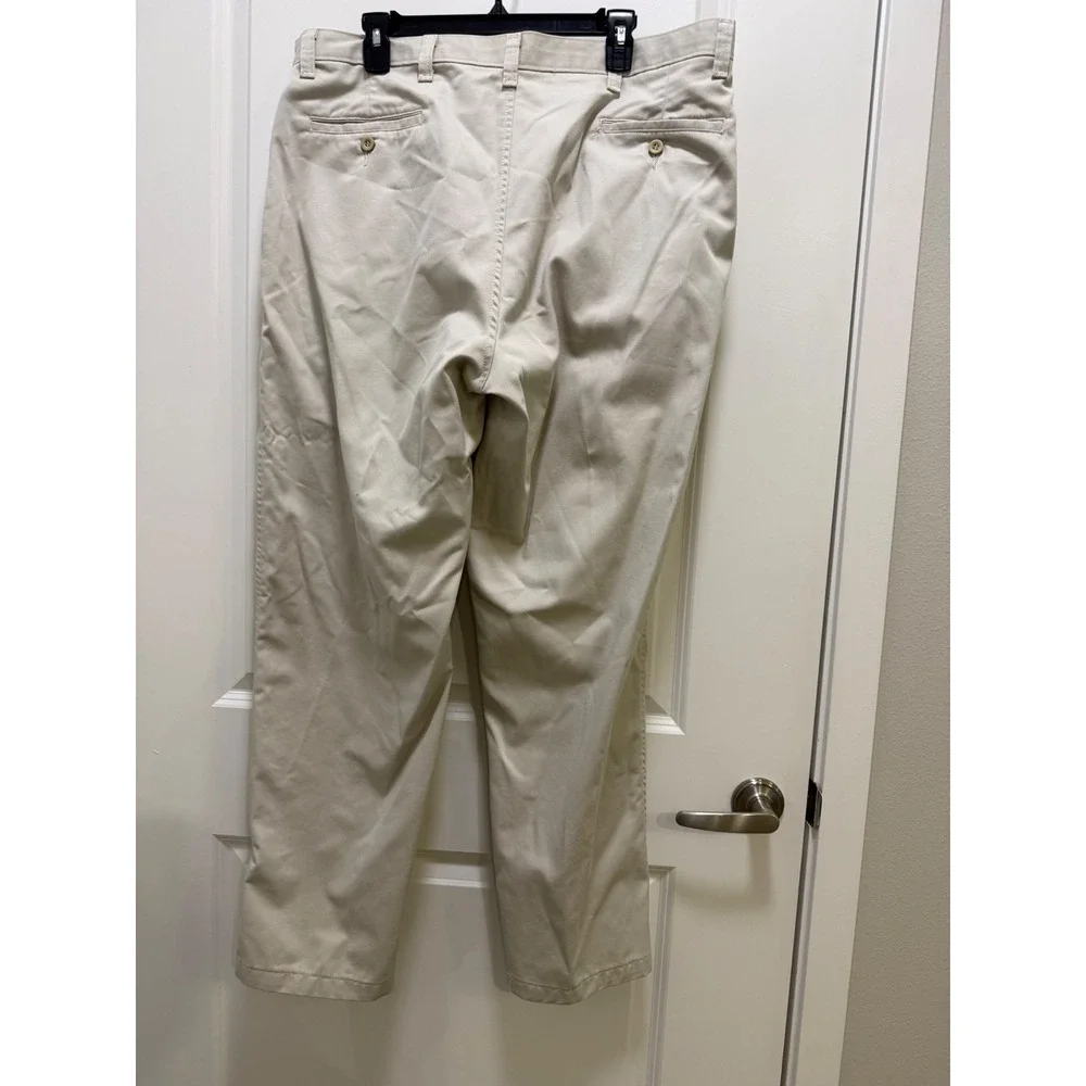 Lee Performance Khakis Mens 40x30 Beige Stone Cotton Flat Front Straight Pants